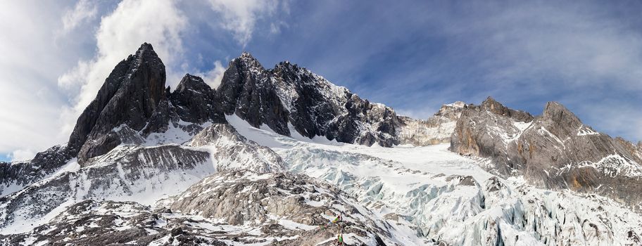 Jade Dragon Snow Mountain (Yulong Snow Mountain) located at Lijiang, Yunnan, China