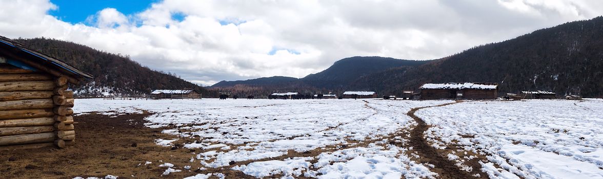 Shika Snow Mountain in Yunnan, China