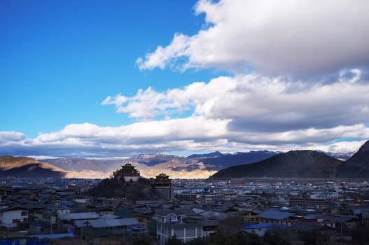 Shika Snow Mountain in Yunnan, China