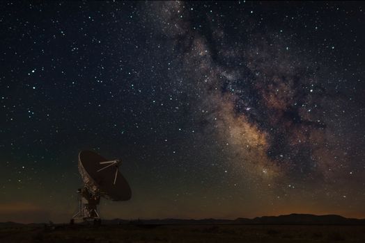 Very Large Array with Milky Way at New Mexico.