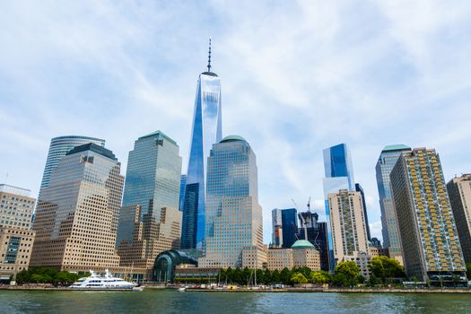 One World Trade Center in Lower Manhattan as seen from the Hudson river, New York City, USA