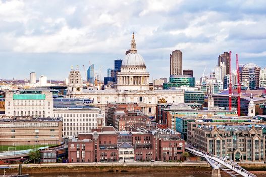 United Kingdom, The St Paul's Cathedral and central business district of London