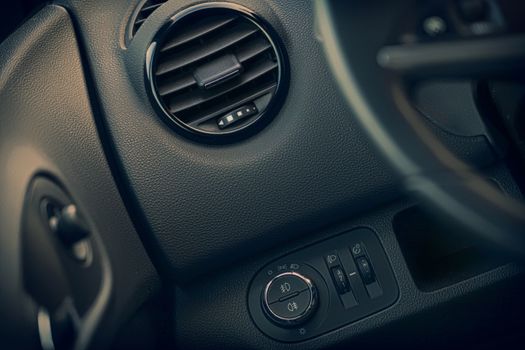 Details of air conditioning and controls of modern car