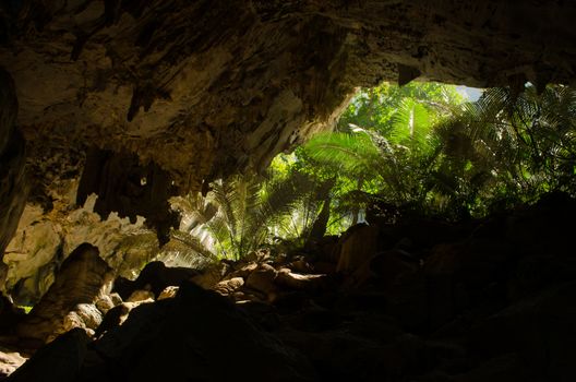 Hub Pa Tad is sink hole  in Uthai tani Province  and is unseen of Thailand
