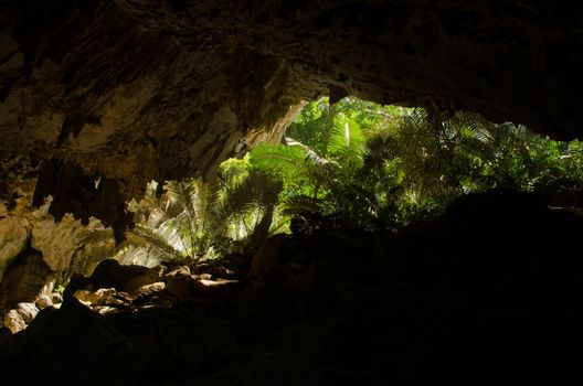 Hub Pa Tad is sink hole  in Uthai tani Province  and is unseen of Thailand