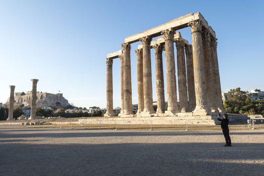 temple of zeus ruins in athens