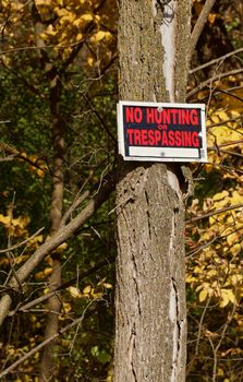 No hunting or trespassing sign