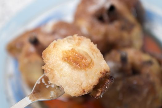 Oven baked apples with cinnamon, sugar honey and red wine.