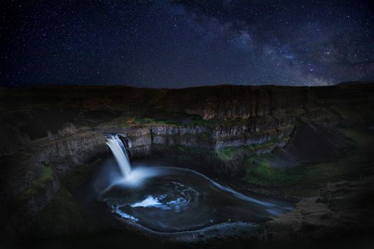 Night Star Trail Time Lapsed Exposure in Palouse Washington