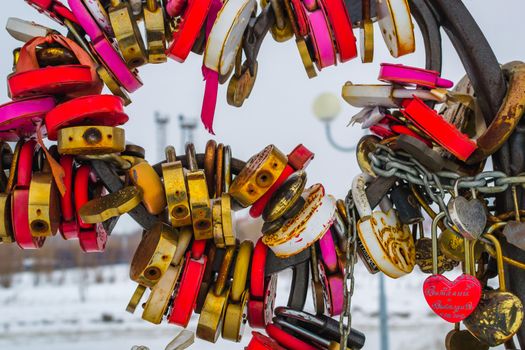 a lot of rust locks heart lock winter