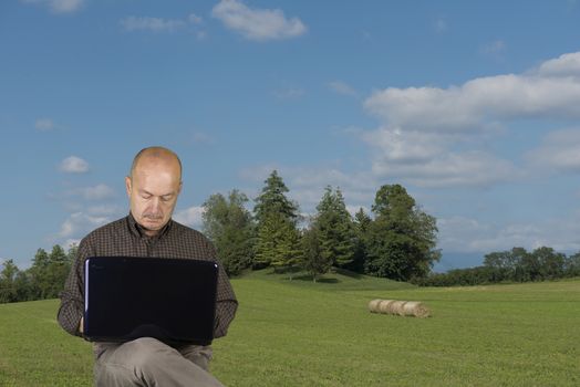 work at the computer outdoors