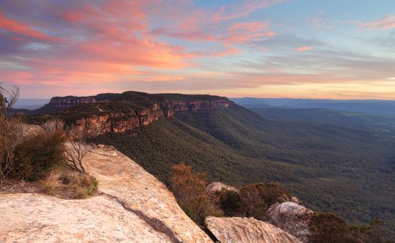 Sunset over Narrowneck Plateau, a sliver of rock that separates the Jamison and Megalong Valleys.