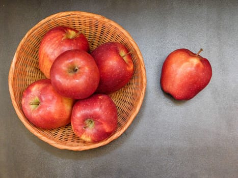 apples