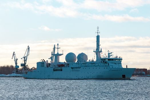 White military comander vessel sailing to Baltic sea