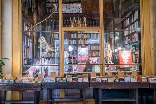 Antique bookshop in Paris galerie Vivienne