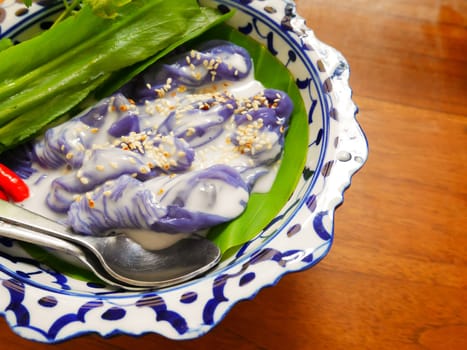 Close up Thai steamed rice-skin dumplings with copy space