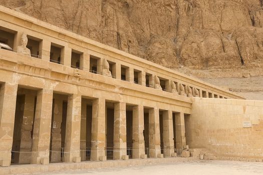 Buildings and columns of ancient Egyptian megaliths. Ancient ruins of Egyptian buildings