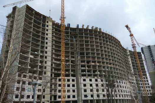 Construction of a large residential Highrise home