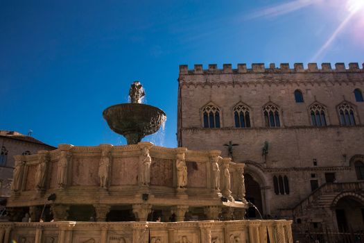 Perugia (Umbria, Italy) - Famous monumental fountain and other historic buildings