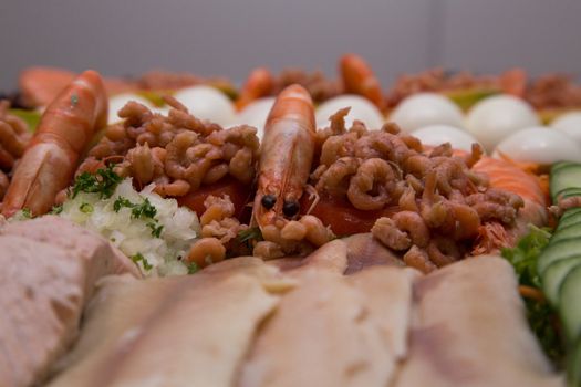 A cold fish buffet with shrimps