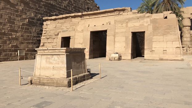 Buildings and columns of ancient Egyptian megaliths. Ancient ruins of Egyptian buildings