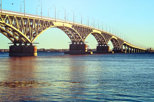 Large motor bridge across the reservoir.