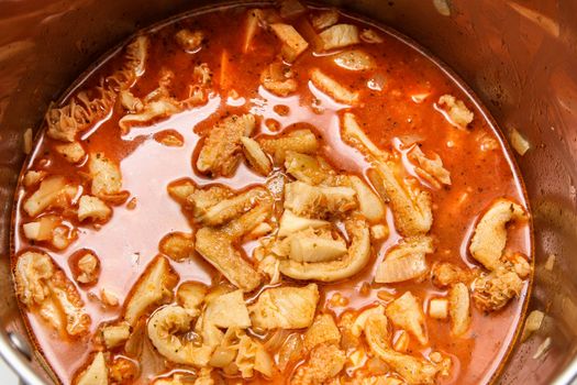Cooking beet tripe soup