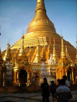 a temple in burma at the sightseeing tour
