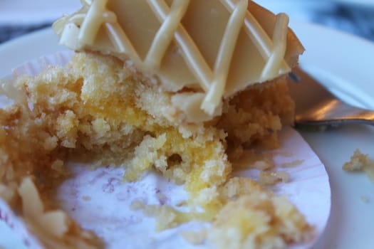 Shortbread cake with chocolate