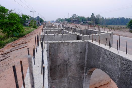 build a concrete drain.Concrete drainage tank .