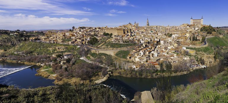 PANORAMIC VIEW OF TOLEDO IN HIGH DEFINITION