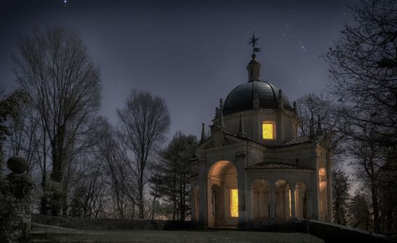 A chapel in the night, Sacred Mount of Varese