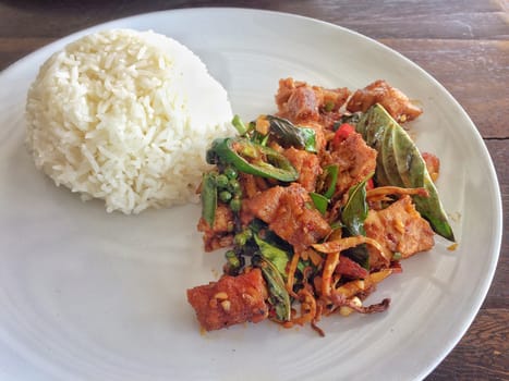 Fried rice with basil crispy pork