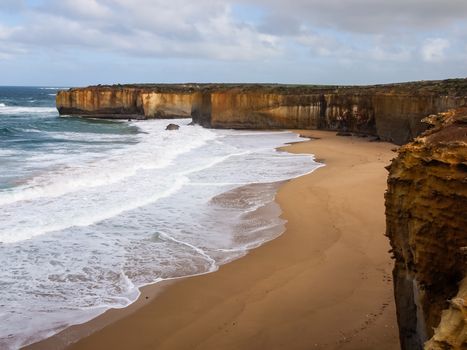 Beautiful view of Lodon Bridge, famous landmark along the Great Ocean Road, Australia