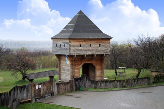 Wooden tower above the gates of the old fortress