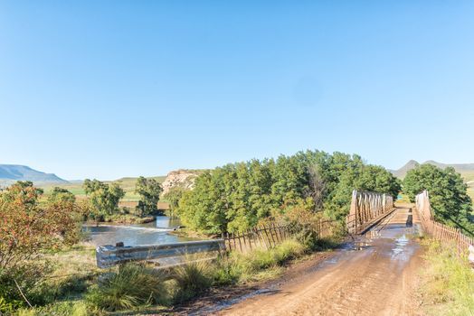 The single lane bridge on road R396 over the Bell River. The conjunction of the Bell and Kraai Rivers is visible to the left