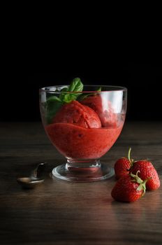 Summer strawberry slushie with basil, Lime and honey, Healthy and refreshing recipe.
A delightful alternative to ice cream