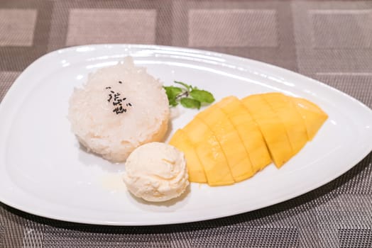 mango sticky rice with ice cream