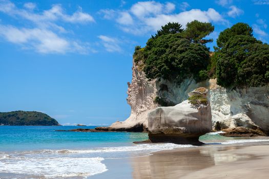 Cathedral Cove beach near Hahei in New Zealand