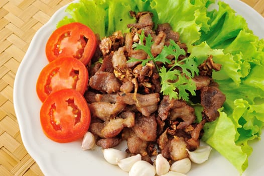 Fried pork with garlic.