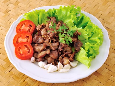 Fried pork with garlic.