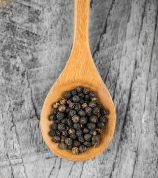 peppercorn in spoon