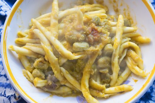 macaroni made at home with ground broad beans