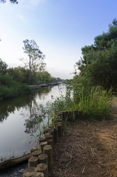 The Port of Catarroja is one of the main accesses to the Albufera. It has been a point of connection and union through navigation with other locations, at the time when the rest of the communications were insufficient.