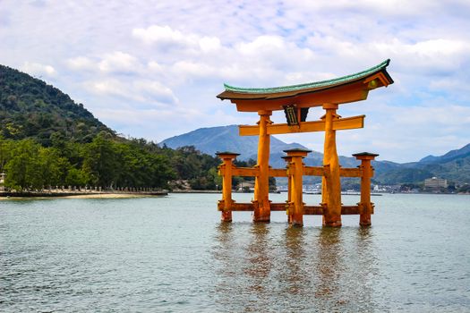 The Floating Torii gate of Itsukushima Shrine in Miyajima island, Hiroshima, Japan.