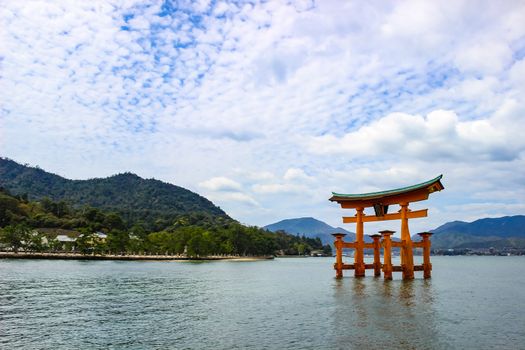 The Floating Torii gate of Itsukushima Shrine in Miyajima island, Hiroshima, Japan.