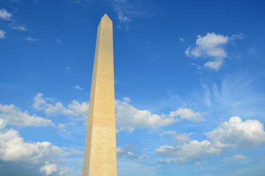 Tall prominent Washington Monument structure in Washington DC USA