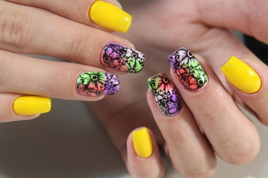 Summer manicure design with sunflower for beautiful girls