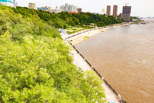 The level of the Amur river near Khabarovsk rose to 5 meters. Flooded the lower tier of the promenade.
