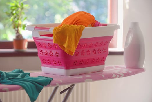 Collapsible Silicone Laundry Basket 